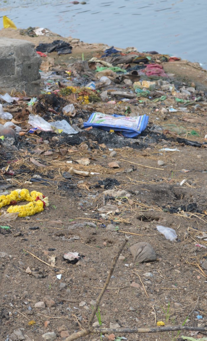 Waste along the bank of the Swarnamukhi river